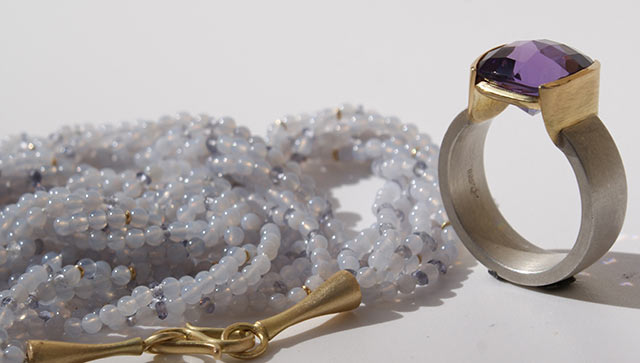 Obreiter Schmuck Amethyst- Ring und Kette Gold mit Chalcedon
